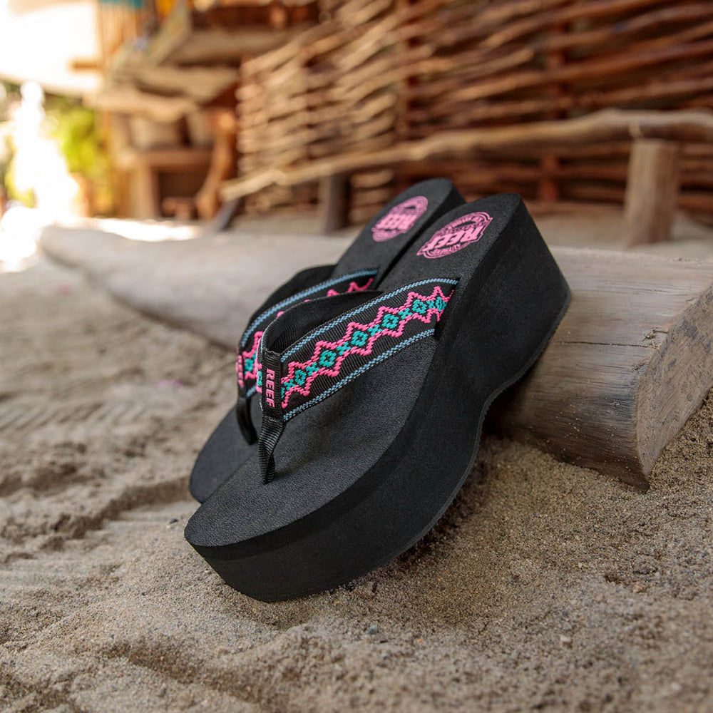 Reef Womens Sandy Hi Sandals in Black/Malibu ID 5xjM5WQG Reef Womens Sandy Hi Sandals in Black/Malibu ID 5xjM5WQG