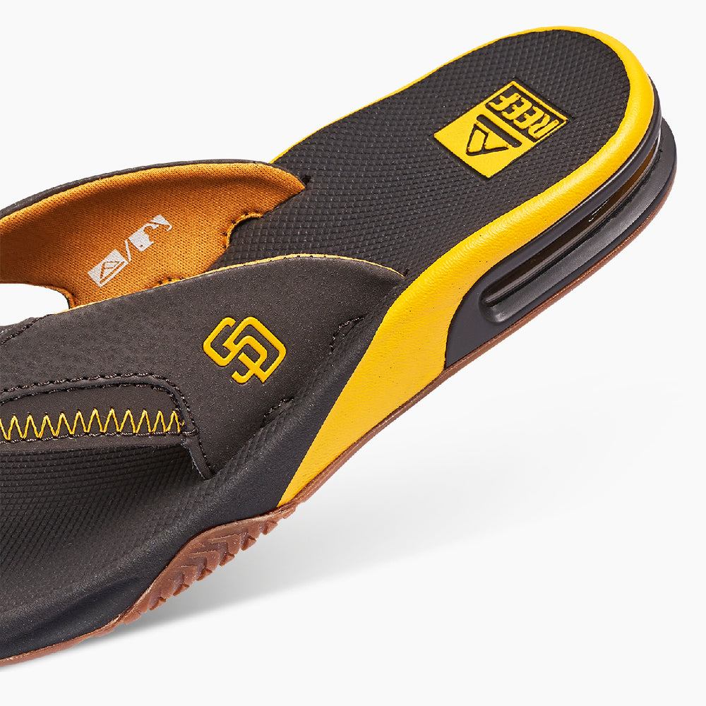 Reef Womens Fanning x MLB Flip Flops with Bottle Opener ID KZfaiFxM Reef Womens Fanning x MLB Flip Flops with Bottle Opener ID KZfaiFxM